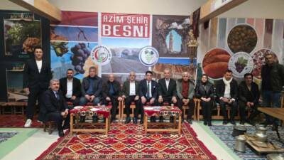 Besni Belediye Başkanı Reşit Alkan, İstanbul’da düzenlenen Adıyaman Tanıtım Günlerinin
