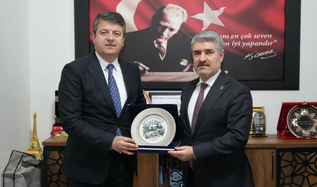 Adıyaman Belediye Başkanı Abdurrahman Tutdere, Besni programı kapsamında ilçede bir