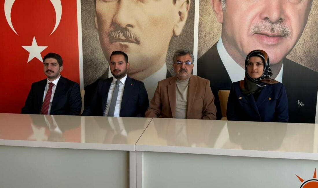 AK Parti Adıyaman İl Başkanı Ekrem Çadır, düzenlediği basın toplantısında