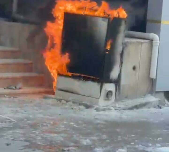 Batman’da elektrik panosunda çıkan yangın, mahalle sakinlerine korku dolu anlar