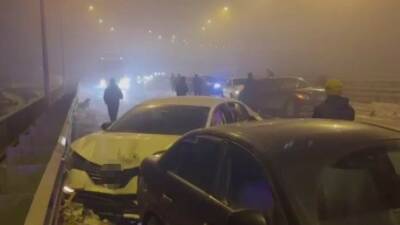 Diyarbakır’da buzlanma nedeniyle kayganlaşan yolda 7 aracın karıştığı zincirleme trafik