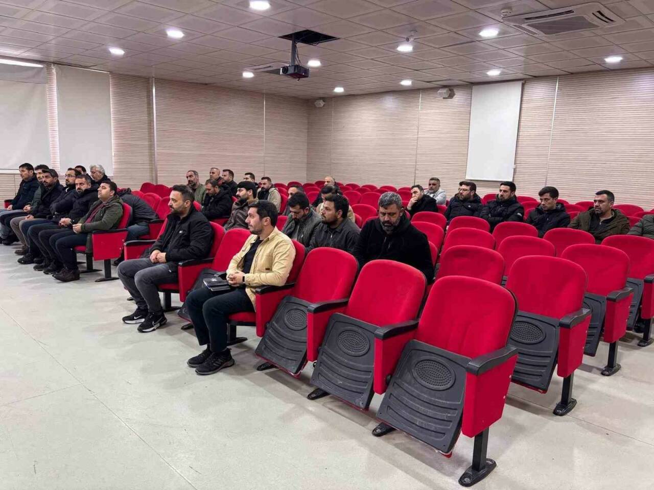 Diyarbakır’ın Dicle İlçe Millî Eğitim Müdürü Mustafa Sabır’ın başkanlığında, 2025-2026