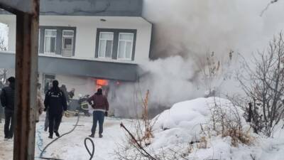 Adıyaman’da bir evde çıkan yangın korkuya neden oldu.