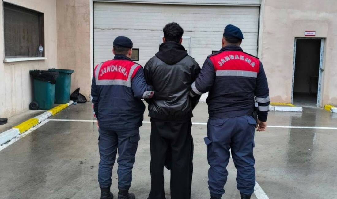 Gaziantep’te jandarma ekipleri tarafından 12 yıl kesinleşmiş hapis cezasıyla aranan