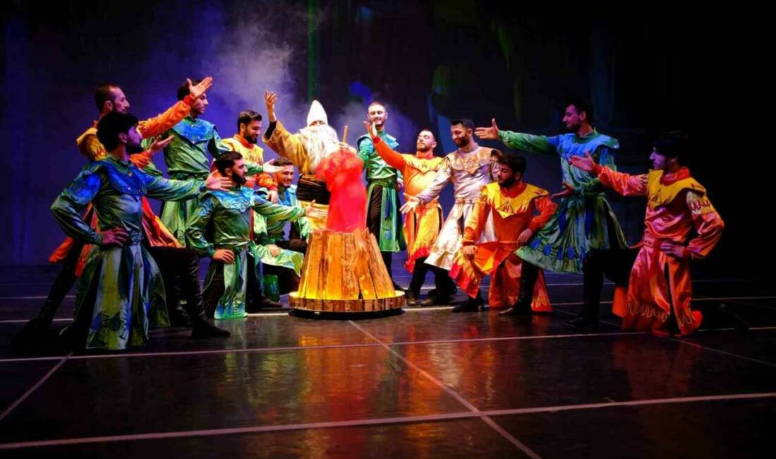 Gaziantep Büyükşehir Belediyesi tarafından düzenlenen Gaziantep’n Genç Yıldızları Ödül Töreni’nde