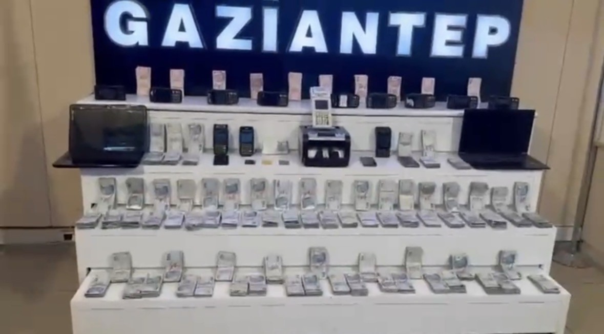 Gaziantep’te polis ekiplerince tefecilik suçuna yönelik yapılan operasyonda 22 şüpheli