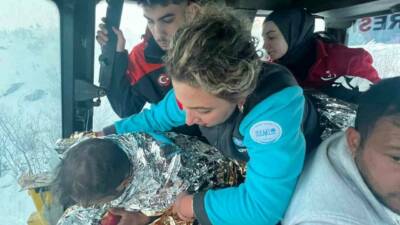 Siirt’in Baykan ilçesinde GES tesisine giden bir çalışan, ekiplerin 5,5