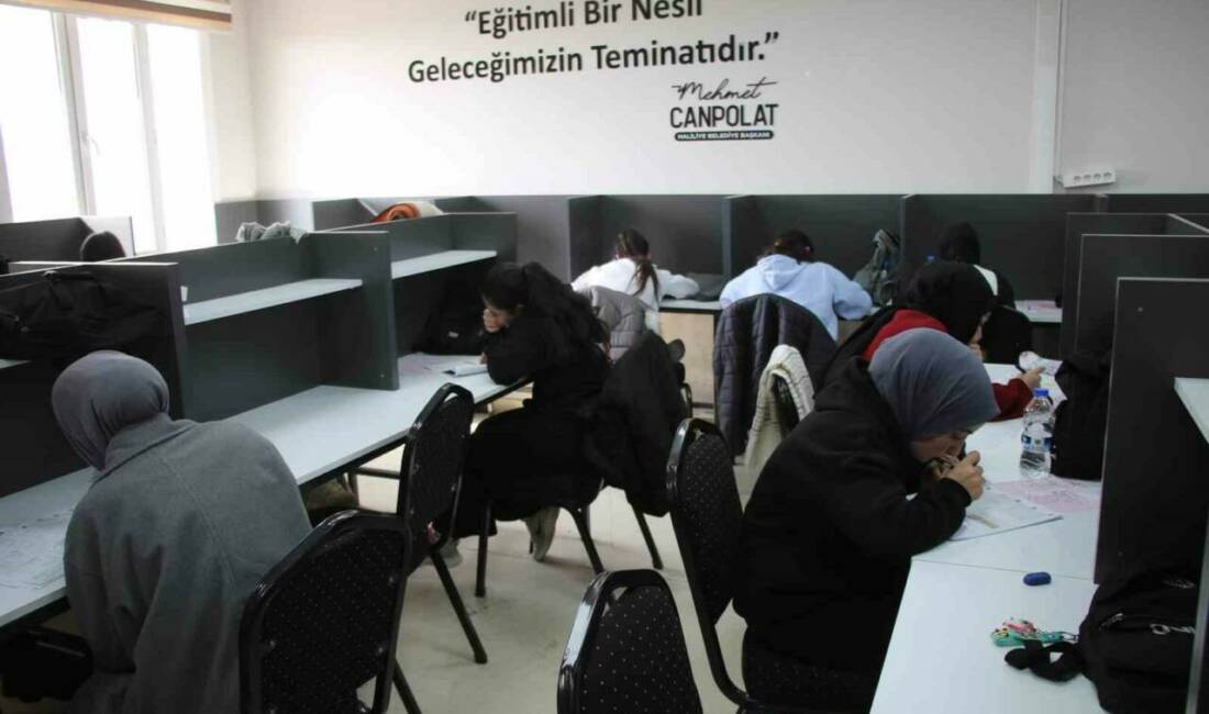 Haliliye Belediyesi, sınavlara hazırlanan gençlere yönelik eğitim desteklerini sürdürüyor.