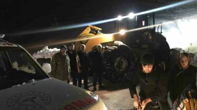 Adıyaman’ın Sincik ilçesinde hastaya ulaşmak için seferber olan ekipler 4