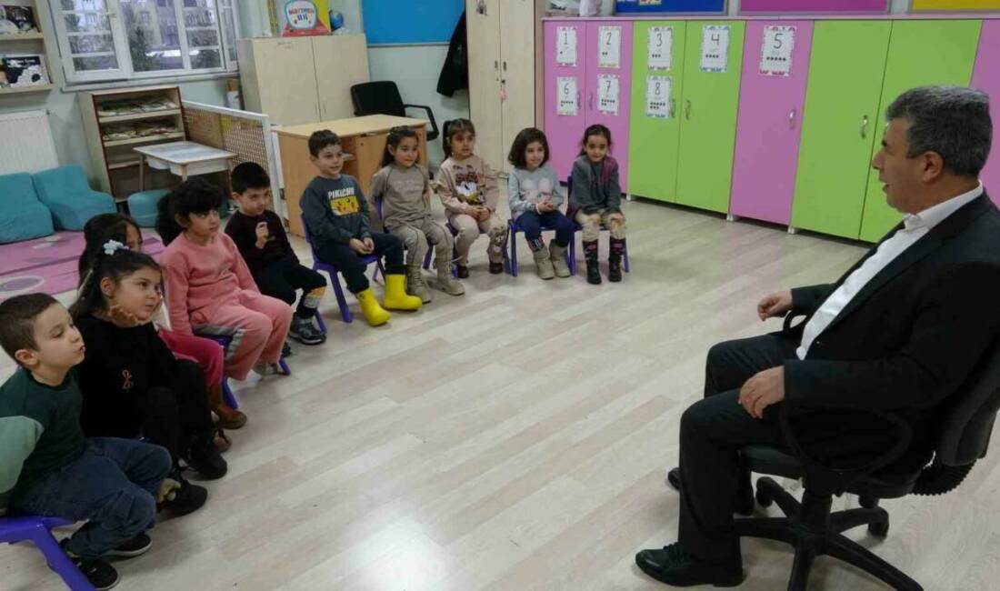 Gaziantep’te yaşayan Sultan Yıldız, 22 yıldır görme engelli eşi Mehmet