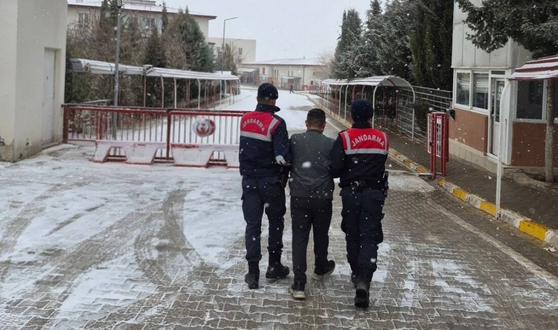 Gaziantep’te hırsızlık suçundan 15 yıl kesinleşmiş hapis cezası ile aranan