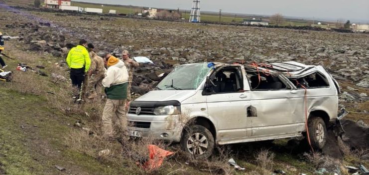Iraklı Turistleri taşıyan Minibüs'ün devrilmesi sonucu meydana gelen trafik kazasında