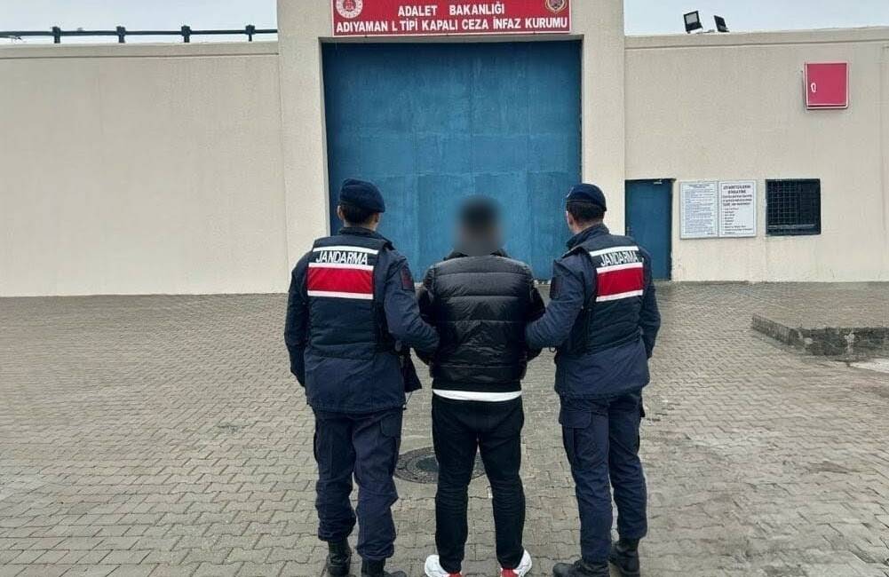 Adıyaman İl Jandarma Komutanlığı ekipleri, aranan şahısların yakalanmasına yönelik yürüttüğü