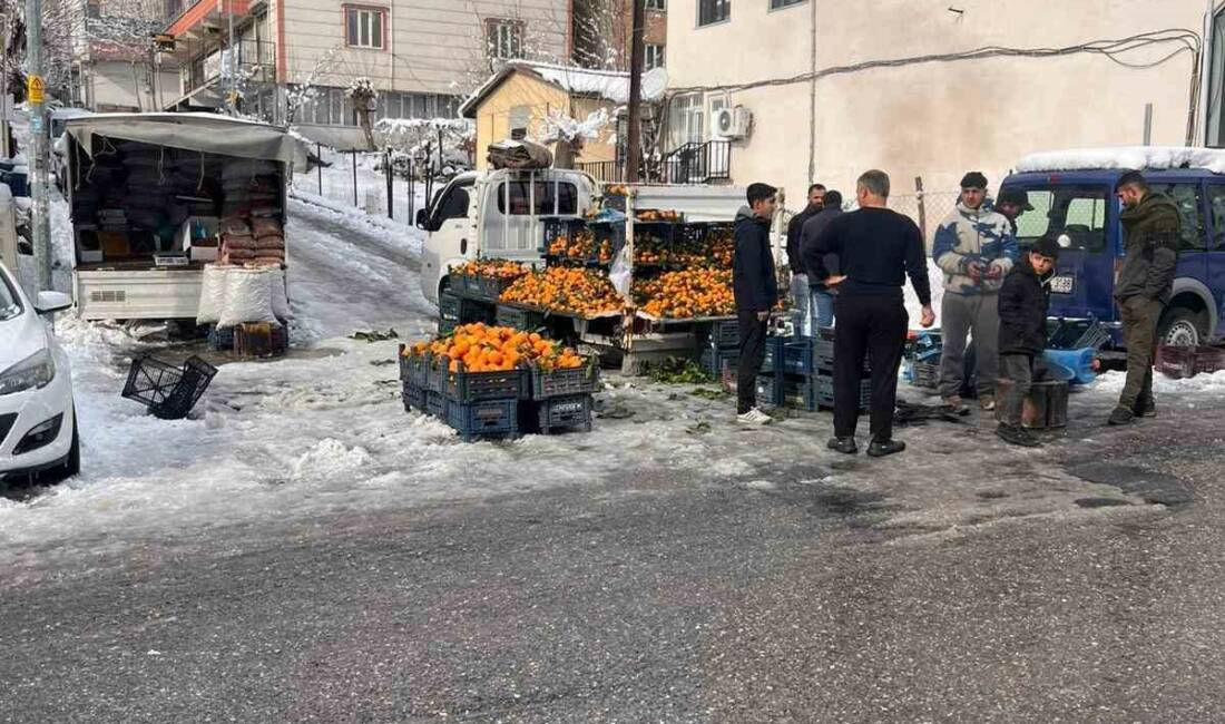 Diyarbakır’ın Kulp ilçesini 3 gündür esir alan yoğun kar yağışı