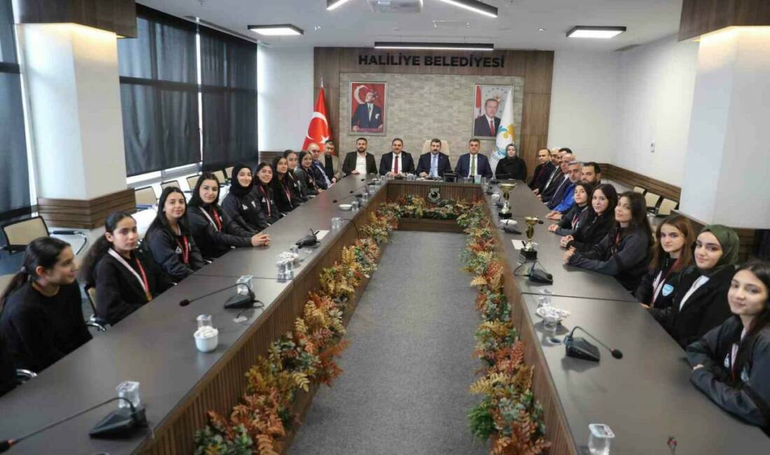 Şanlıurfa’da düzenlenen Kulüpler Arası Voleybol Yıldız Kızlar İl Birinciliği Turnuvası’nda