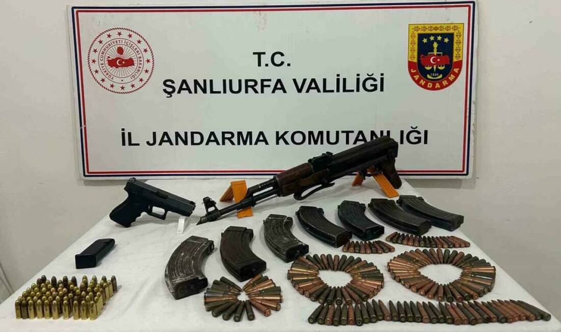 Şanlıurfa’da düzenlenen silah kaçakçılığı operasyonunda, 2 şüpheli gözaltına alındı.