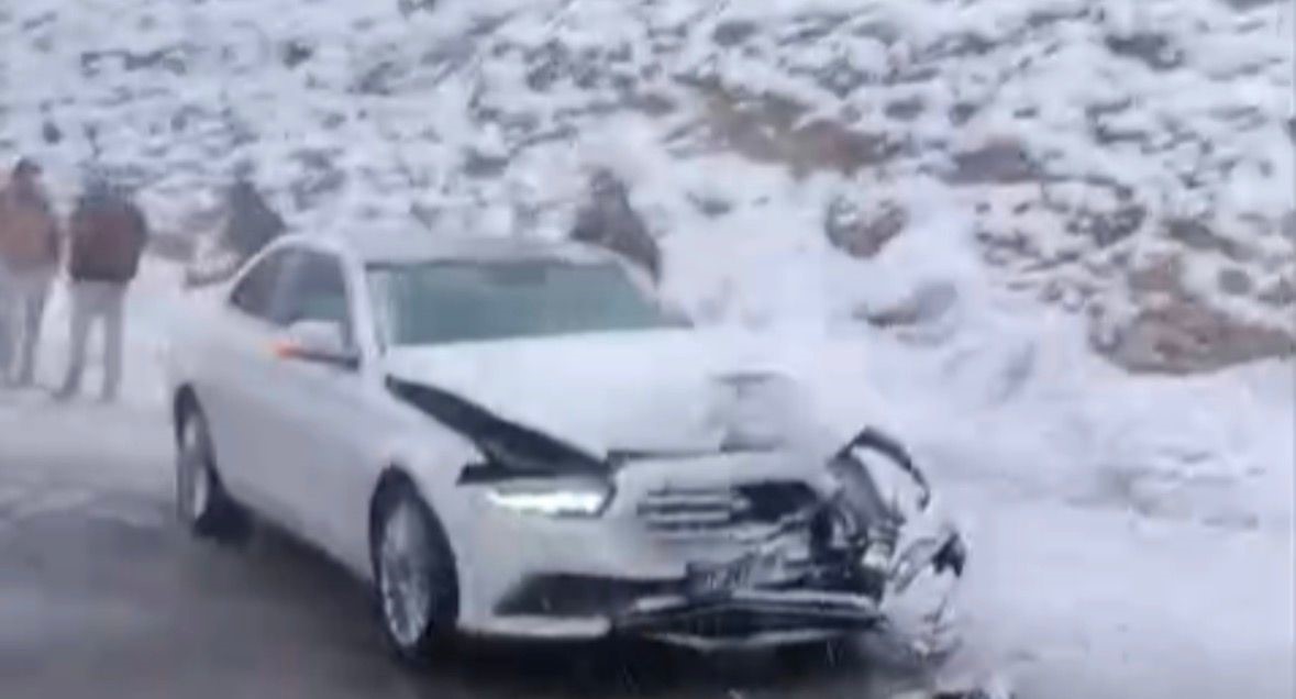 Gaziantep’te etkili olan kar yağışı nedeniyle Tarsus-Adana-Gaziantep (TAG) Otoyolu’nun Gaziantep