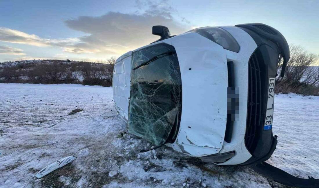 Adıyaman’da, tekeri patlayan minibüsün takla atması sonucu meydana gelen kazada