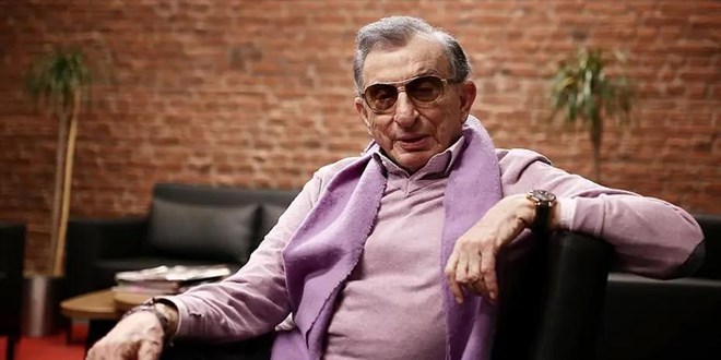 Usta oyuncu, yönetmen, eğitmen ve oyun yazarı Haldun Dormen enfeksiyon