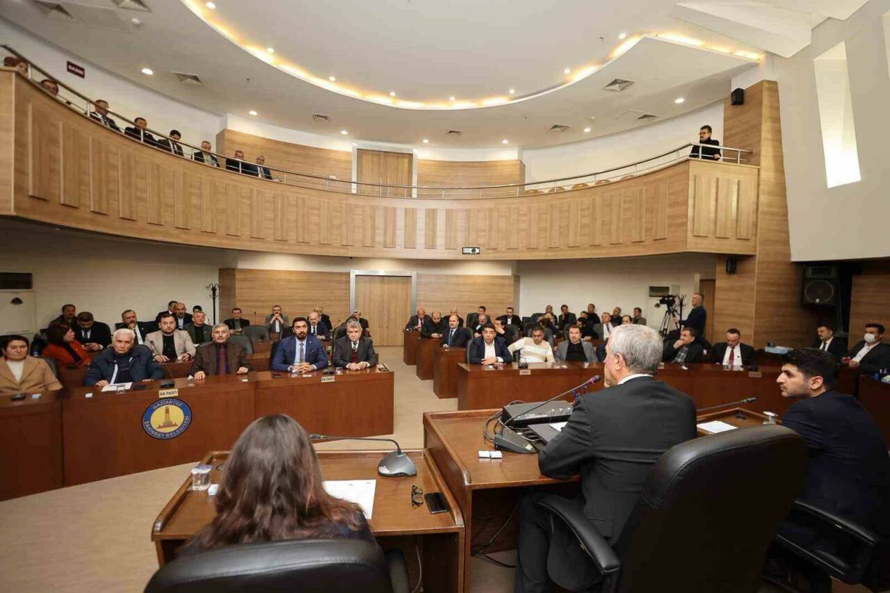 2026 yılının ilk meclis toplantısının birinci oturumu Şahinbey Belediyesi Meclis