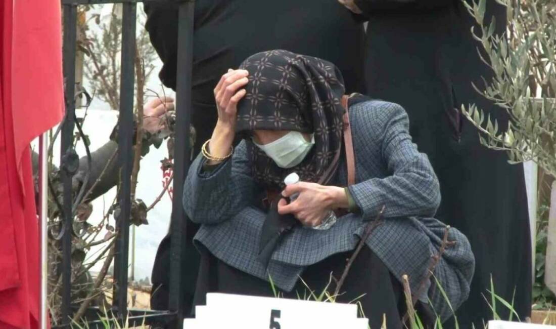 Kahramanmaraş merkezli 6 Şubat depremlerinin 3’üncü yıl dönümünde binlerce vatandaş