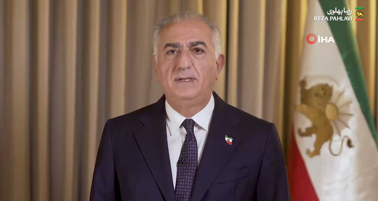 Devrik İran Şahı Muhammed Rıza Pehlevi’nin sürgündeki oğlu Rıza Pehlevi,