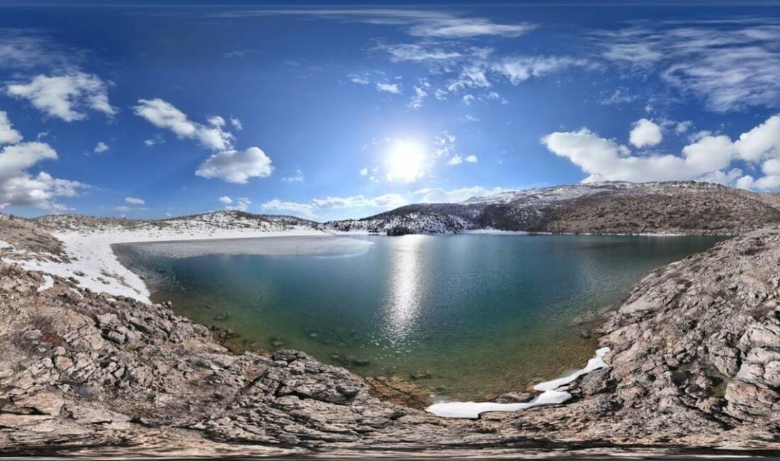 Gerger ilçesine bağlı Gürgenli Köyü bölgesinde bulunan Kırkgöz ve Sülüklü