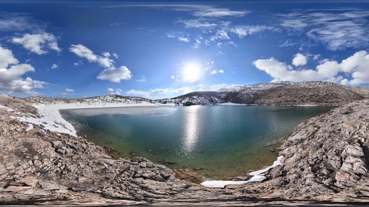 Gerger ilçesine bağlı Gürgenli Köyü bölgesinde bulunan Kırkgöz ve Sülüklü