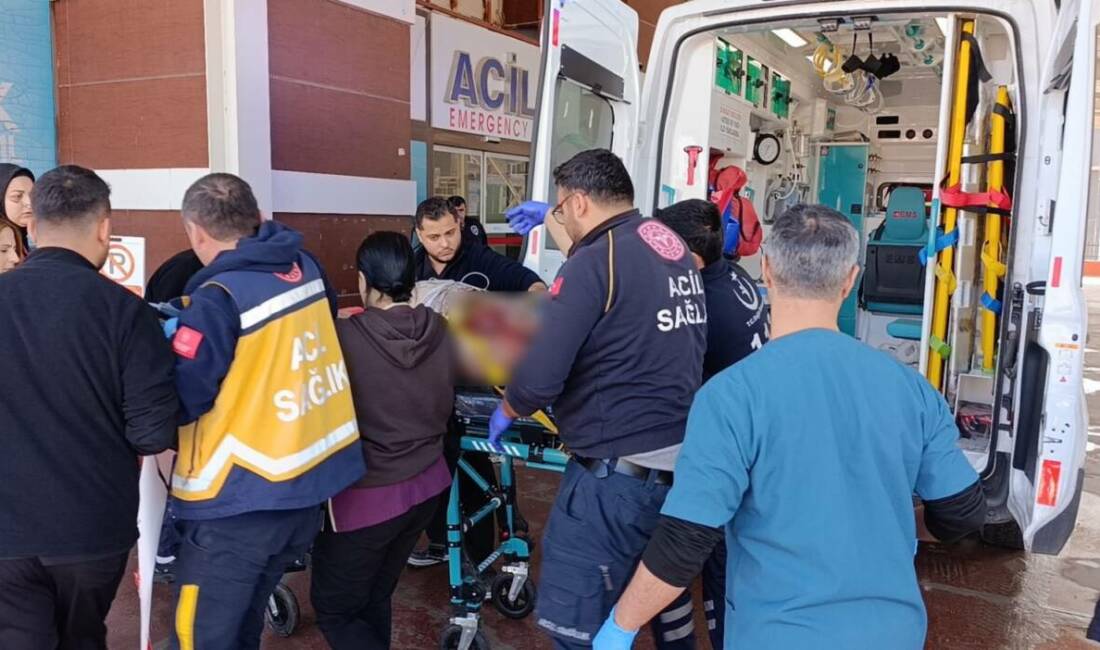 Adıyaman’da, seyir halinde olduğu esnada tekeri çıkan otomobilin takla atması