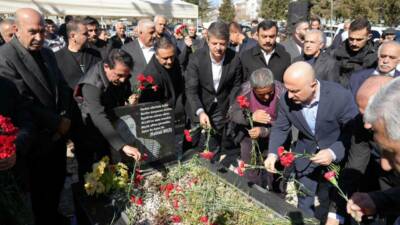 Türk halk müziğinin unutulmaz isimlerinden Kahtalı Mıçe, vefatının birinci yılında