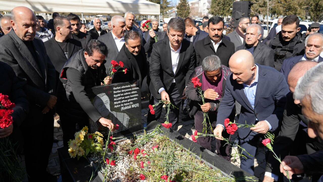 Türk halk müziğinin unutulmaz isimlerinden Kahtalı Mıçe, vefatının birinci yılında