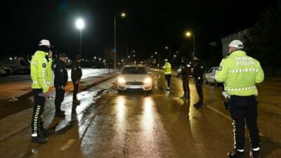 Adıyaman İl Emniyet Müdürlüğü ekiplerince il genelinde asayiş uygulaması gerçekleştirildi.