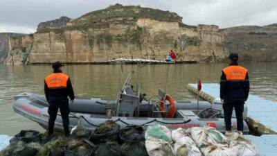 Gaziantep’te ağ ile avlanma yasağına uymayan 2 şahıs, jandarma ekiplerince