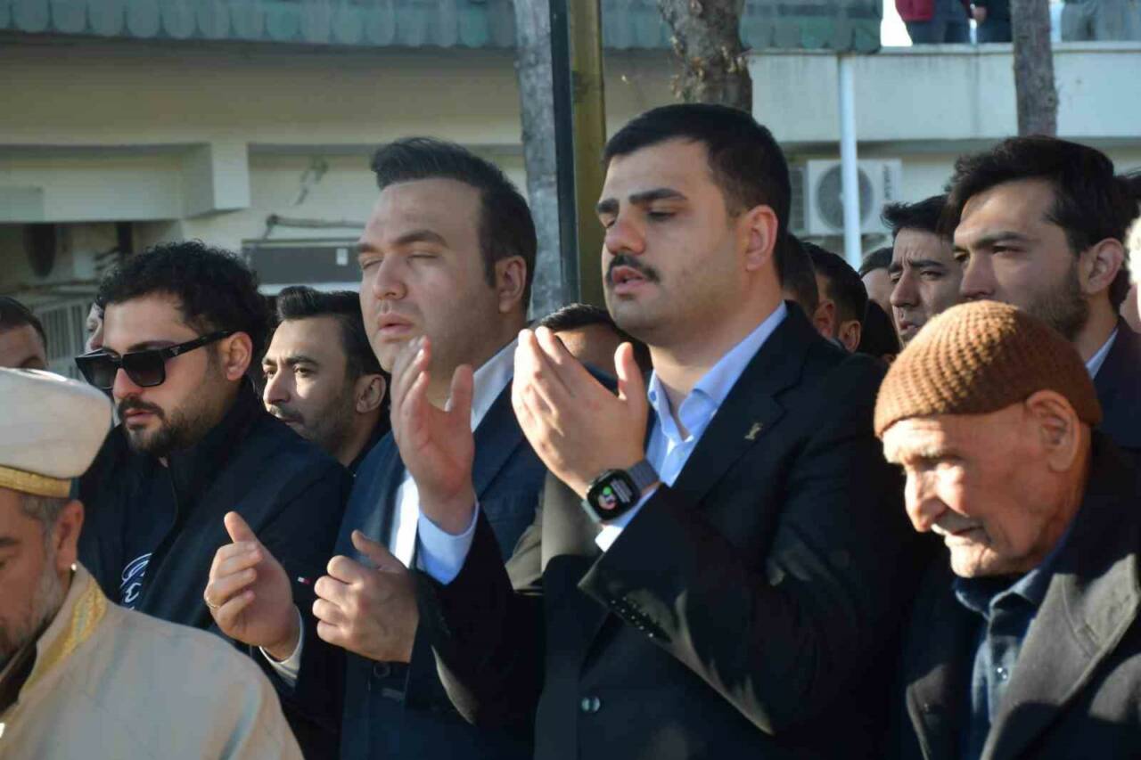 AK Parti Genel Sekreteri ve İzmir Milletvekili Eyüp Kadir İnan’ın