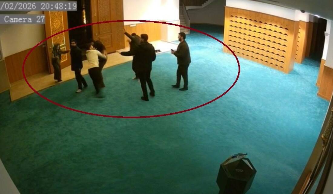 Diyarbakır’da teravih namazı sonrası kaybolan ayakkabısından cami görevlilerini sorumlu tutarak,