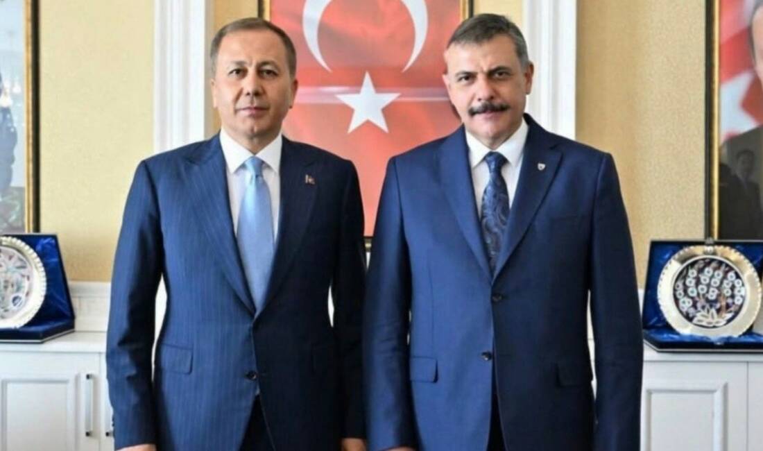 İçişleri Bakanlığı’nda görev değişimi düzenlenen törenle gerçekleşti. Ali Yerlikaya İçişleri