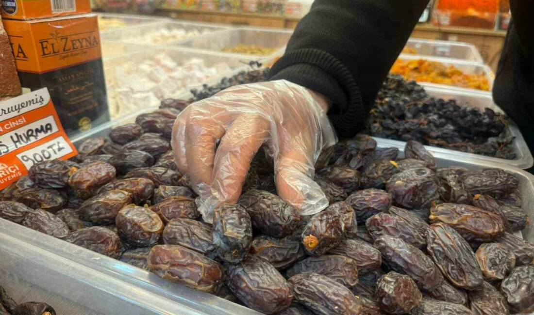Ramazan ayının başlamasıyla birlikte Diyarbakır’da hurma satışlarında artış yaşanıyor. Hz.