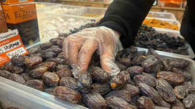 Ramazan ayının başlamasıyla birlikte Diyarbakır’da hurma satışlarında artış yaşanıyor. Hz.