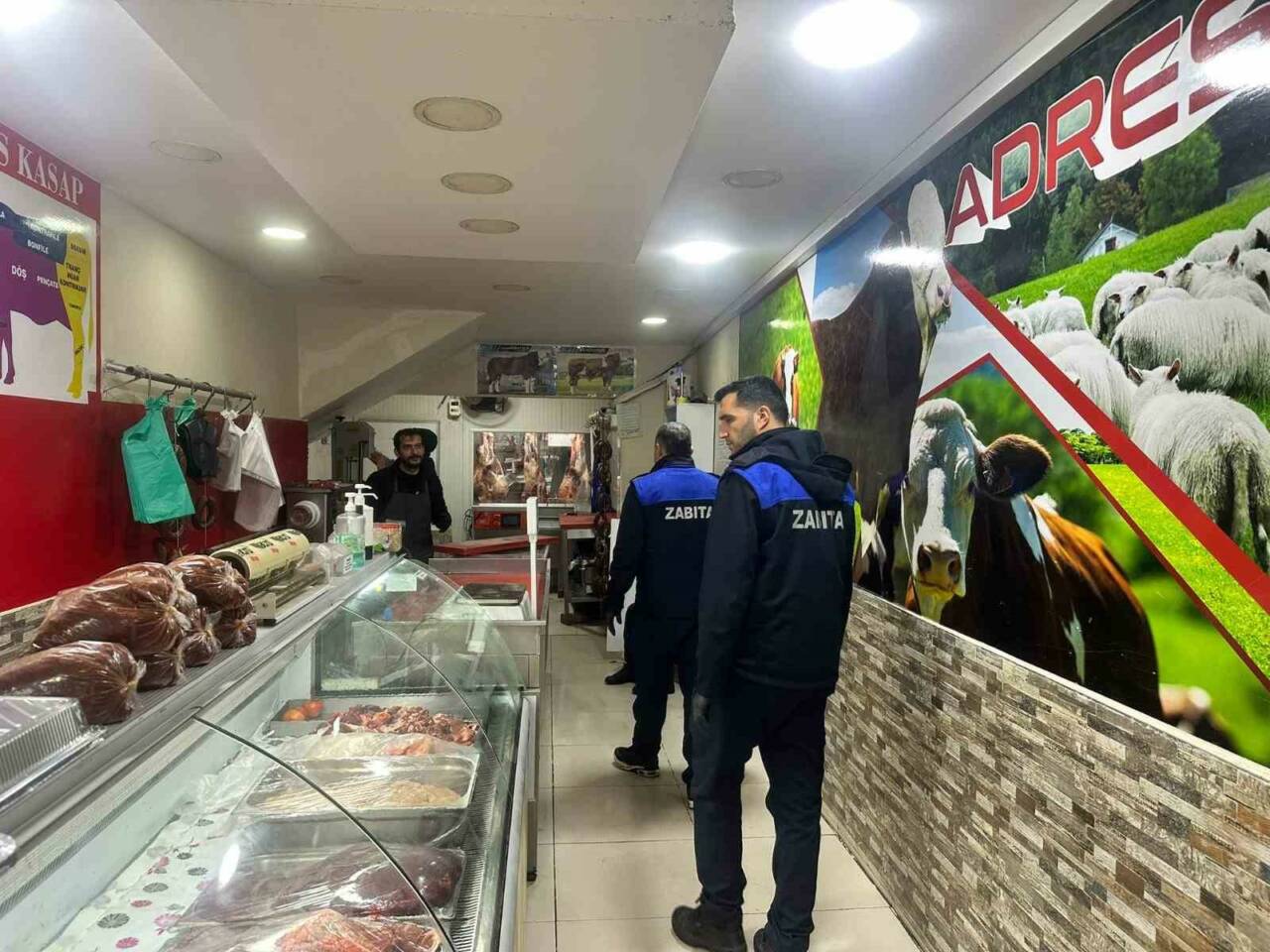 Adıyaman Kâhta Belediyesi Zabıta Müdürlüğü ekipleri, yaklaşan Ramazan ayı öncesinde