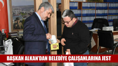 Besni Belediye Başkanı Reşit Alkan, belediye bünyesinde görev yapan işçi