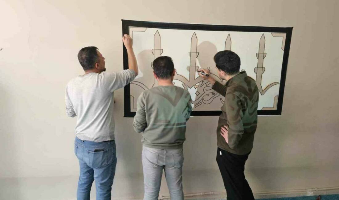 Adıyaman merkezde bulunan Fatih Anadolu Lisesi’ndeki erkek ve kız mescitleri,