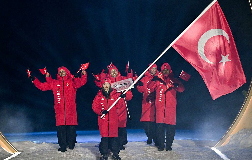 2026 Kış Olimpiyatları İtalya’da başladı. Türkiye 8 sporcu ile yer