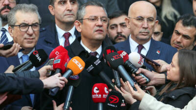 CHP Genel Başkanı Özgür Özel, Bolu Belediye Başkanı Tanju Özcan’ın