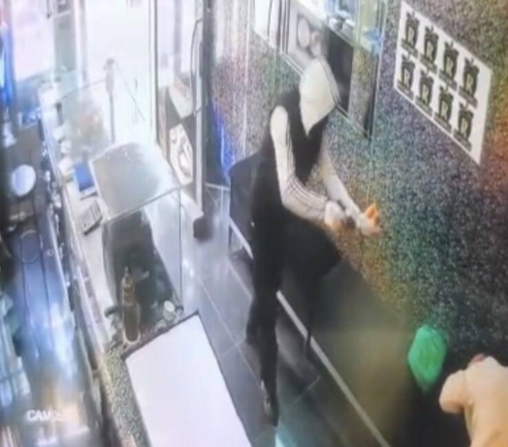 Gaziantep’te 3 şahsın, girdikleri kuyumcuyu biber gazı ile etkisiz hale