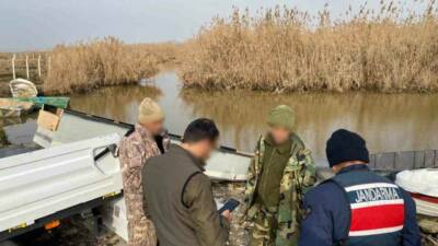 Gaziantep’te yasak bölgede avlanan 3 şahıs, jandarma ekiplerince yakalanarak haklarında