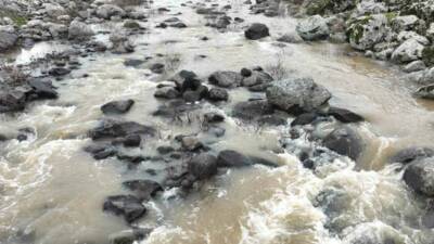 Şanlıurfa’da kar ve aşırı yağışlar uzun yıllardır kuruyan dereleri yeniden