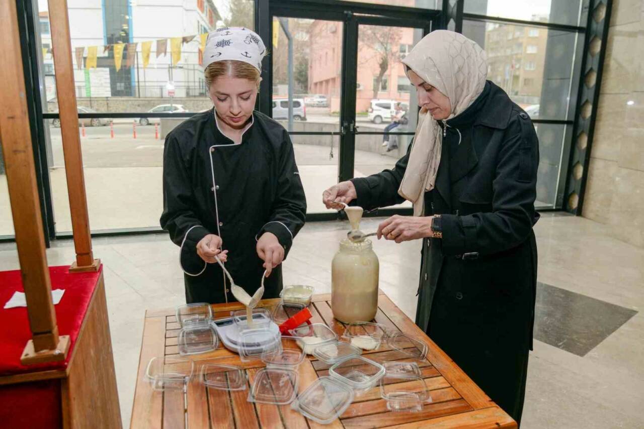 Diyarbakır Büyükşehir Belediyesi, yüzyıllık ekşi maya kültürünün yaşatılması ve kent