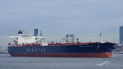 Karadeniz’de İstanbul Boğazı açıklarında ham petrol yüklü bir tankerde meydana