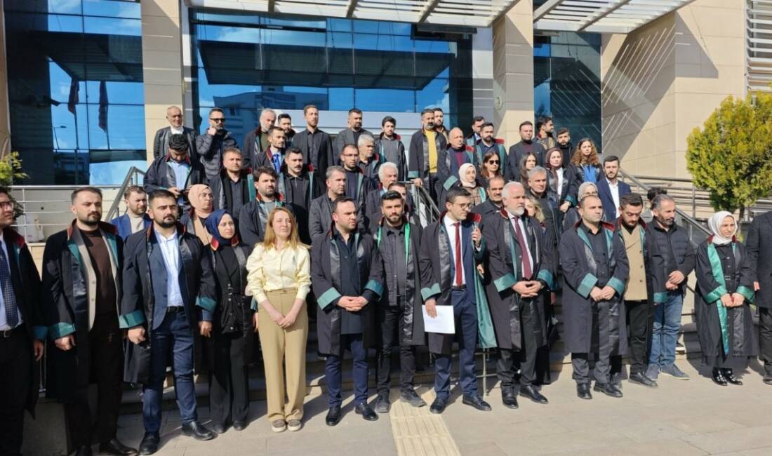 Adıyaman Barosu ve Kahta'daki avukatlar, Kahta Emniyeti'nde bir polis memurunun