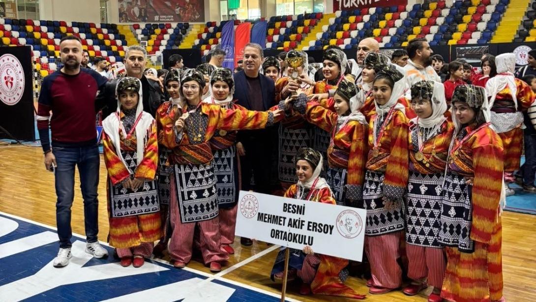 Mehmet Akif Ersoy Ortaokulu Halk Oyunları ekibi, Yıldızlar Karma–Düzenlemeli Dalda